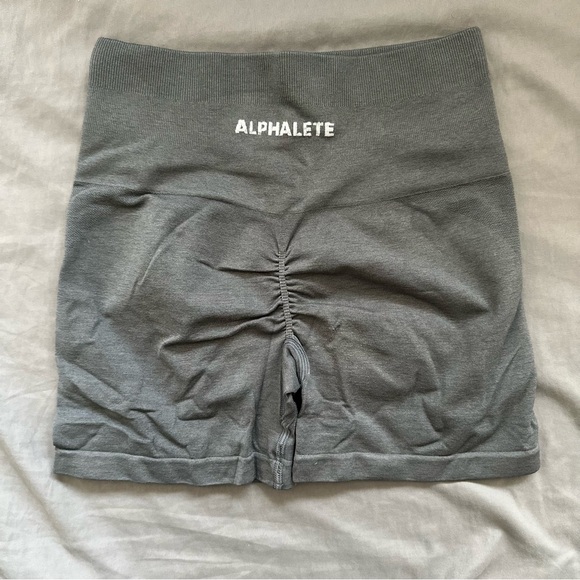 Alphalete Pants - Alphalete Amplify Shorts